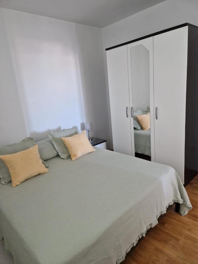Apartments Sandra โรกอซนิซา ภายนอก รูปภาพ