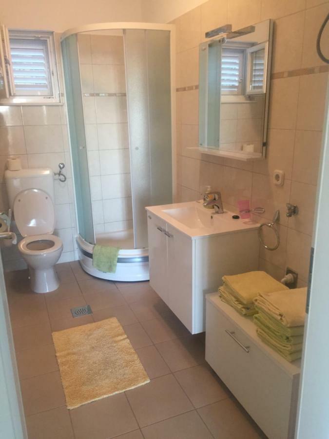 Apartments Sandra โรกอซนิซา ภายนอก รูปภาพ
