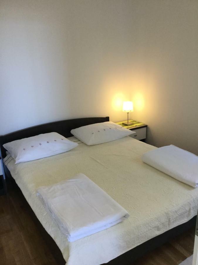 Apartments Sandra โรกอซนิซา ภายนอก รูปภาพ